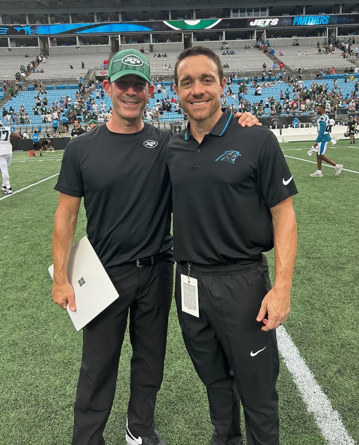 Dr. Jason Levy (Jets) and Dr. Nevin Markel (Panthers) are ready for some football 🏈
